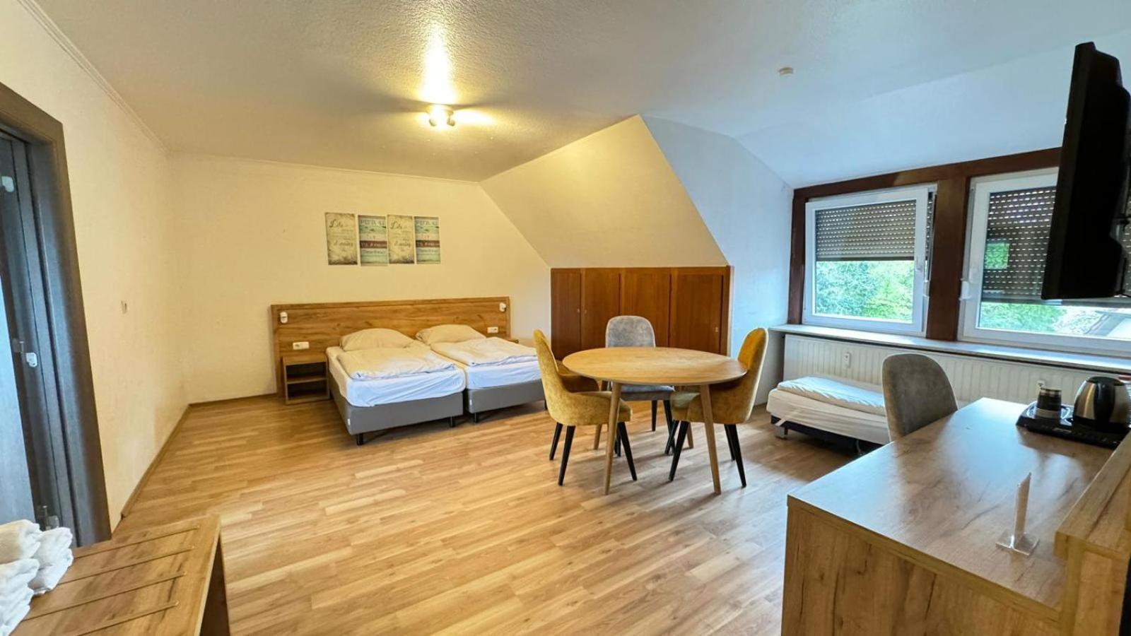 Hotel Rennekamp Oyten Exteriör bild