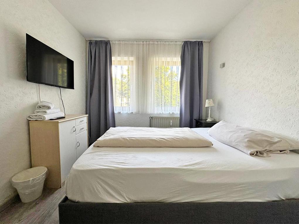 Hotel Rennekamp Oyten Exteriör bild